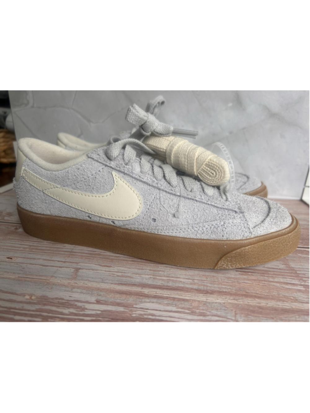 Nike Blazer '77 Vintage Low Football Grey Ivory Gum W Size 6